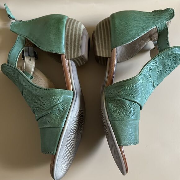 Miz Mooz Leather Heeled Sandals - Corra - in Aloe Size 37/7  NÉW - Picture 3 of 6